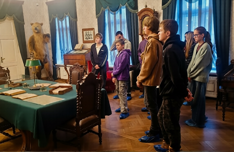 Автобусная экскурсия в музей Н.А. Некрасова «Вот парадный подъезд», 12+