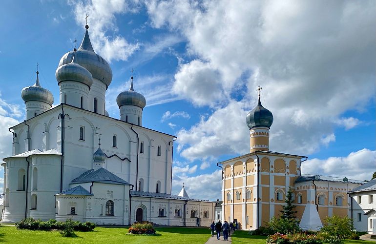 Автобусная экскурсия «Храмы земли Новгородской», 14+