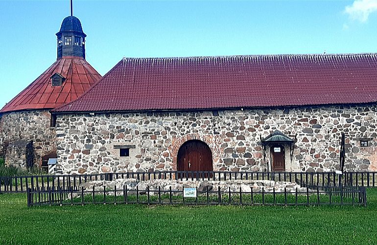 Автобусная экскурсия «Карелия по старинному рецепту: Приозерск и Куркиёки», 13+
