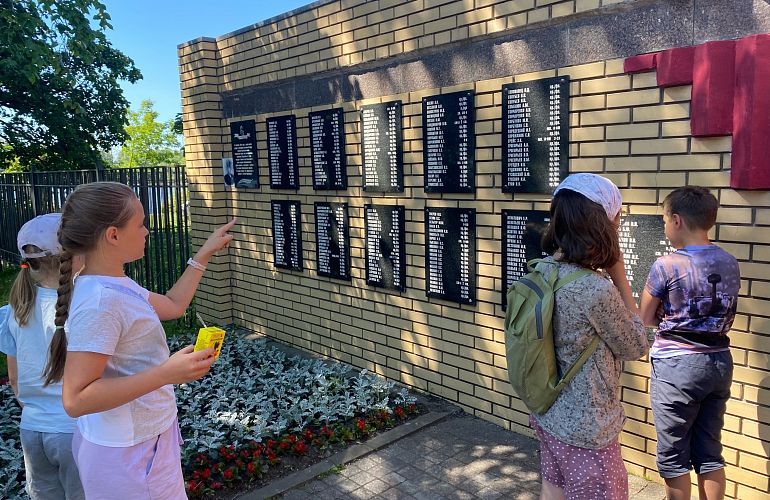 Загородная автобусная экскурсия «Под грифом «Секретно». Малая Дорога Жизни», 10+