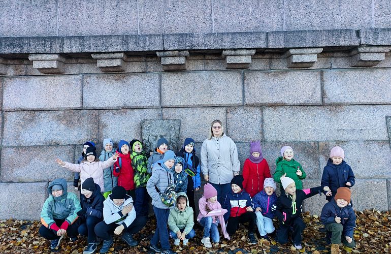 Автобусная обзорная экскурсия «Мистика и легенды Санкт-Петербурга», 14+