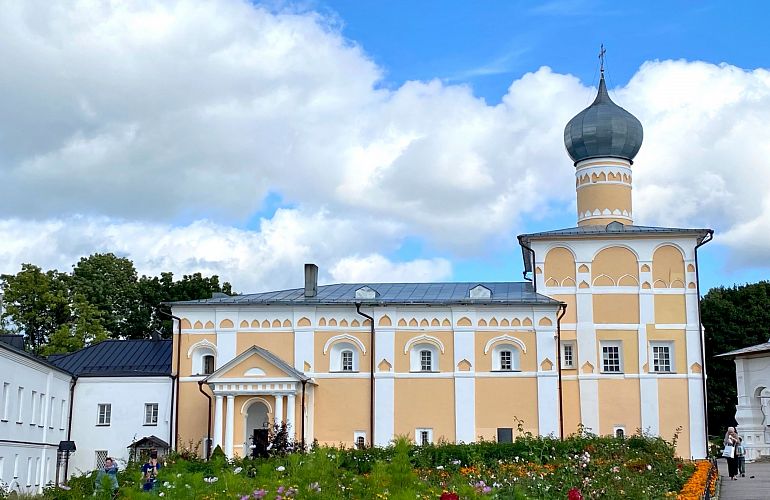 Автобусная экскурсия «Храмы земли Новгородской», 14+